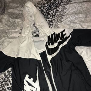 Nike windbreaker